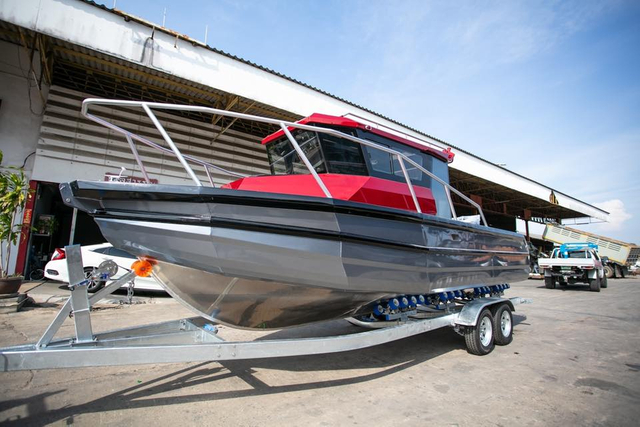 25ft 7.5m Luxury Yacht High Speed Cabin Cruisers Aluminum Fishing Boat