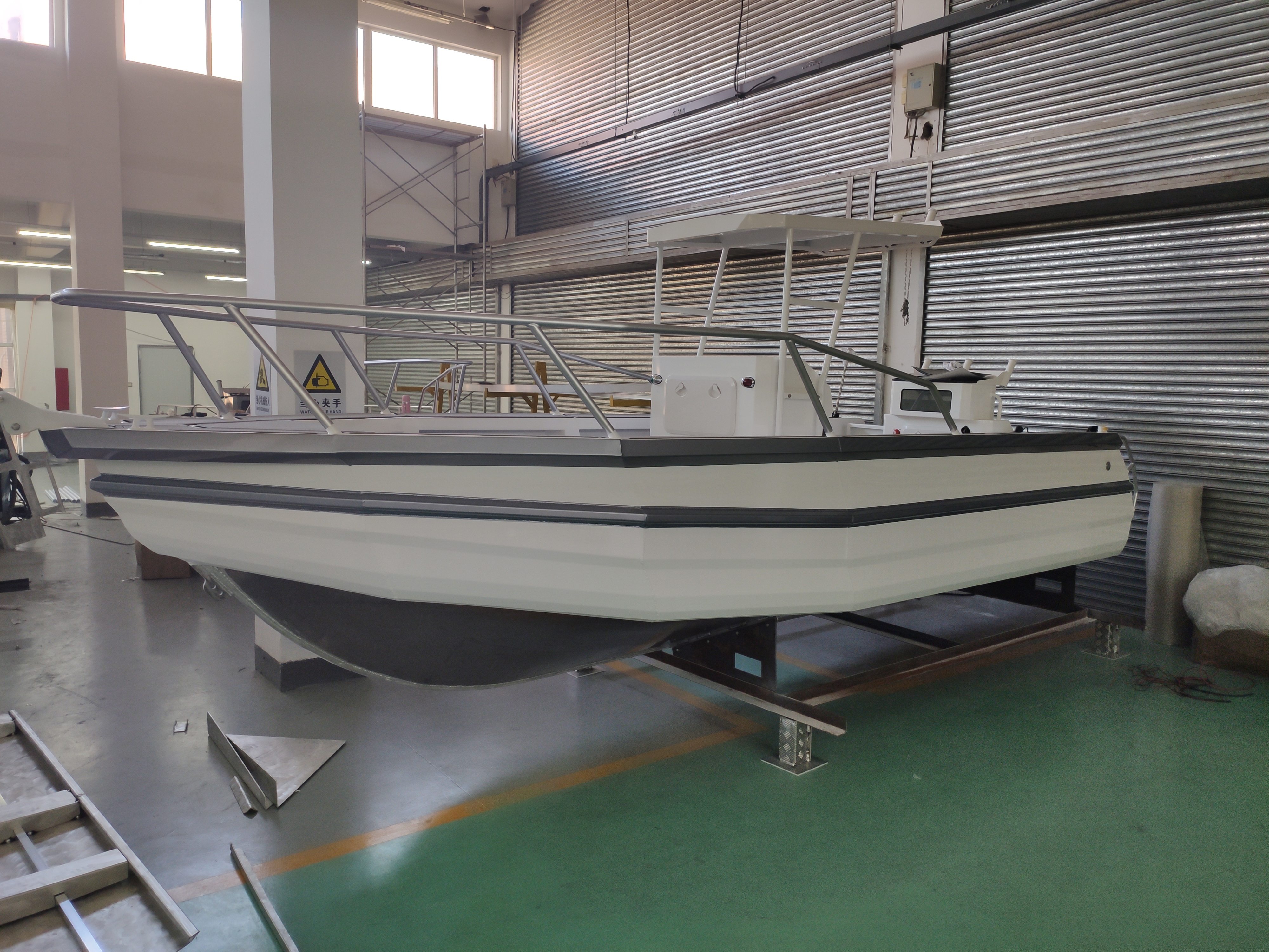 6.25m Easy Craft Center Console Aluminum Fishing Boat for Sale with Pontoon