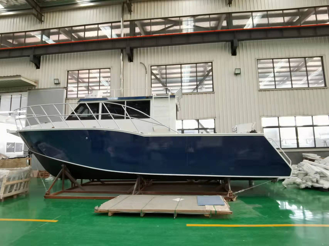 Best Selling Fishing Boats Offshore Fishing Boat 9M Fishing Boat with motor 10 passengers