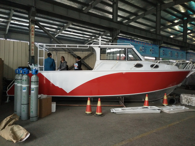 9m Comfortable Lifestyle Yachts Luxury Aluminum Boat For Fishing And Recreation