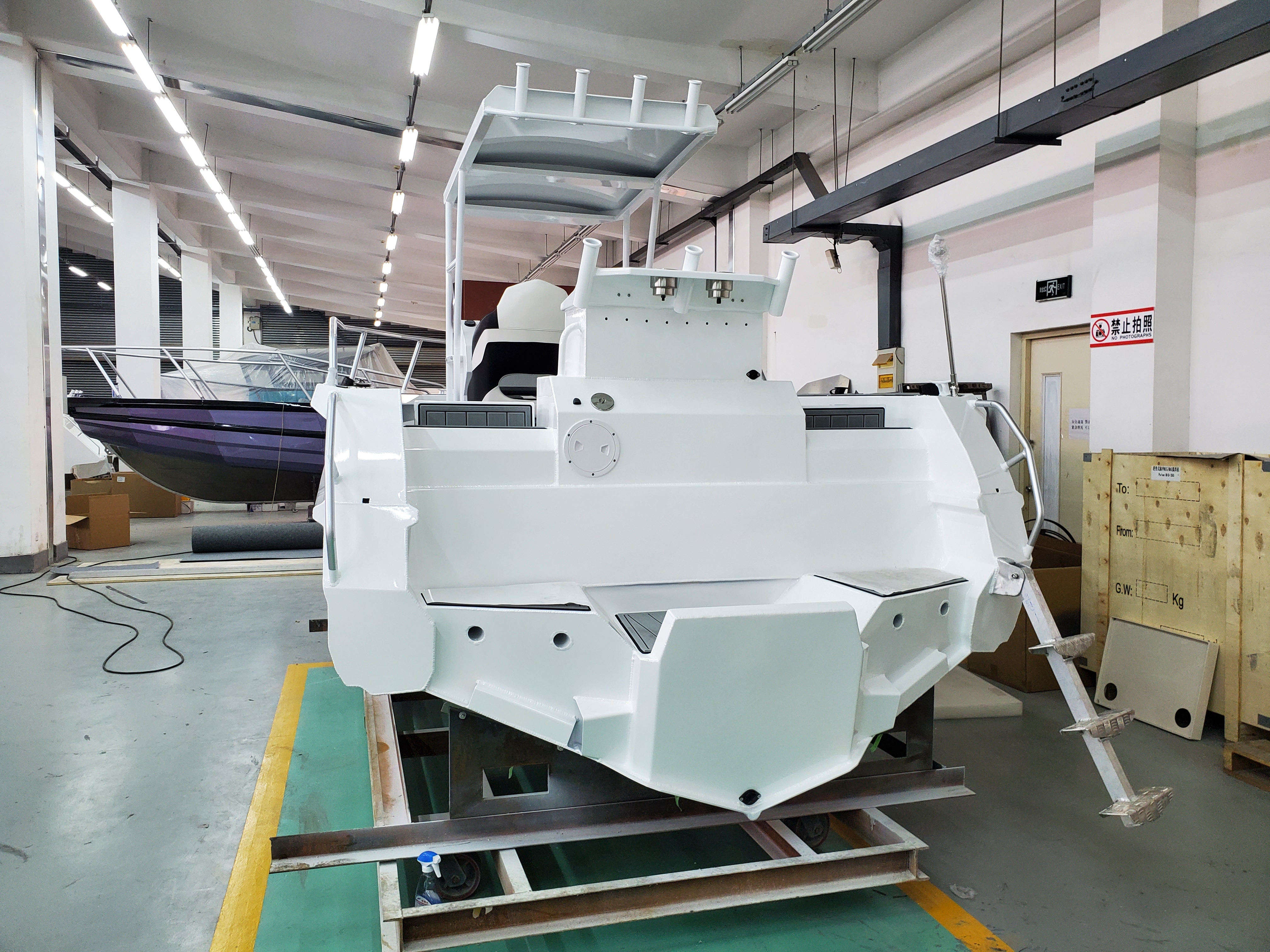 6.25m Easy Craft Center Console Aluminum Fishing Boat for Sale with Pontoon