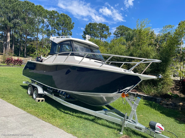 Factory Sales 7.5M Profisher Full Enclosed Cabin Saltwater Fishing Boat Aluminum Boat