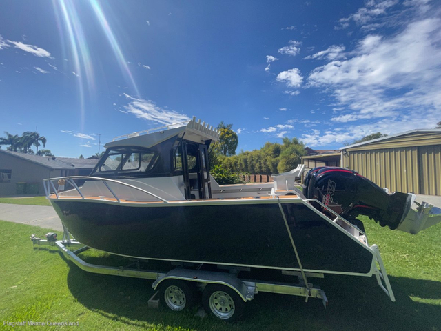 25ft 7.5m V Hull Full Welded Outboard Motor Cuddy Cabin Fishing Boats Aluminium
