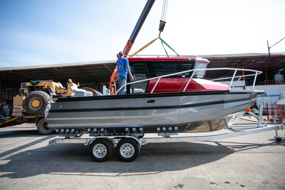 25ft 7.5m Luxury Yacht High Speed Cabin Cruisers Aluminum Fishing Boat