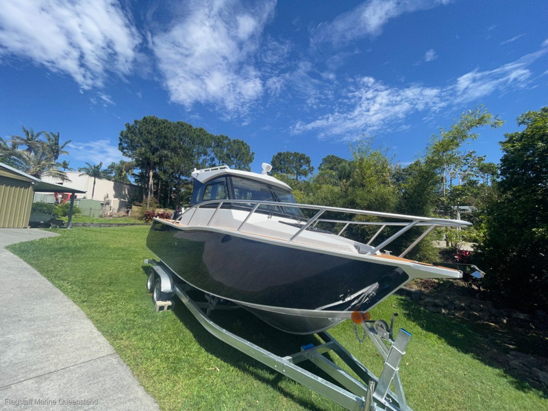 Factory Sales 7.5M Profisher Full Enclosed Cabin Saltwater Fishing Boat Aluminum Boat